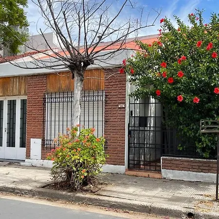 Casa Barrio Universitario Nicaragua 920 Bahia Blanca Exterior photo